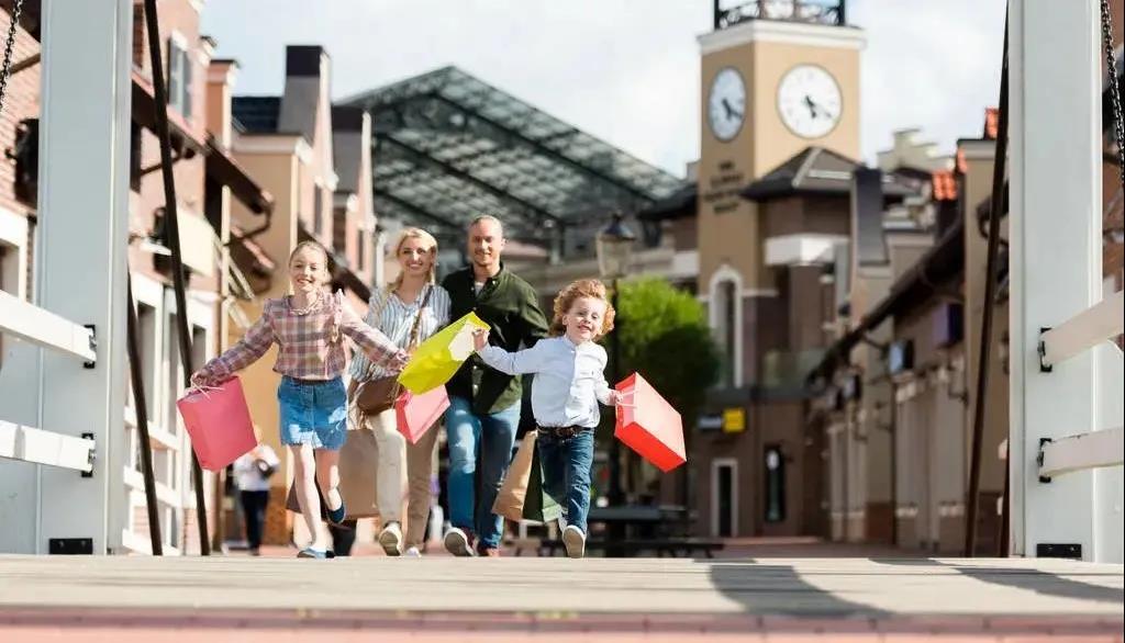 广告主品效协同行动指南-传播蛙