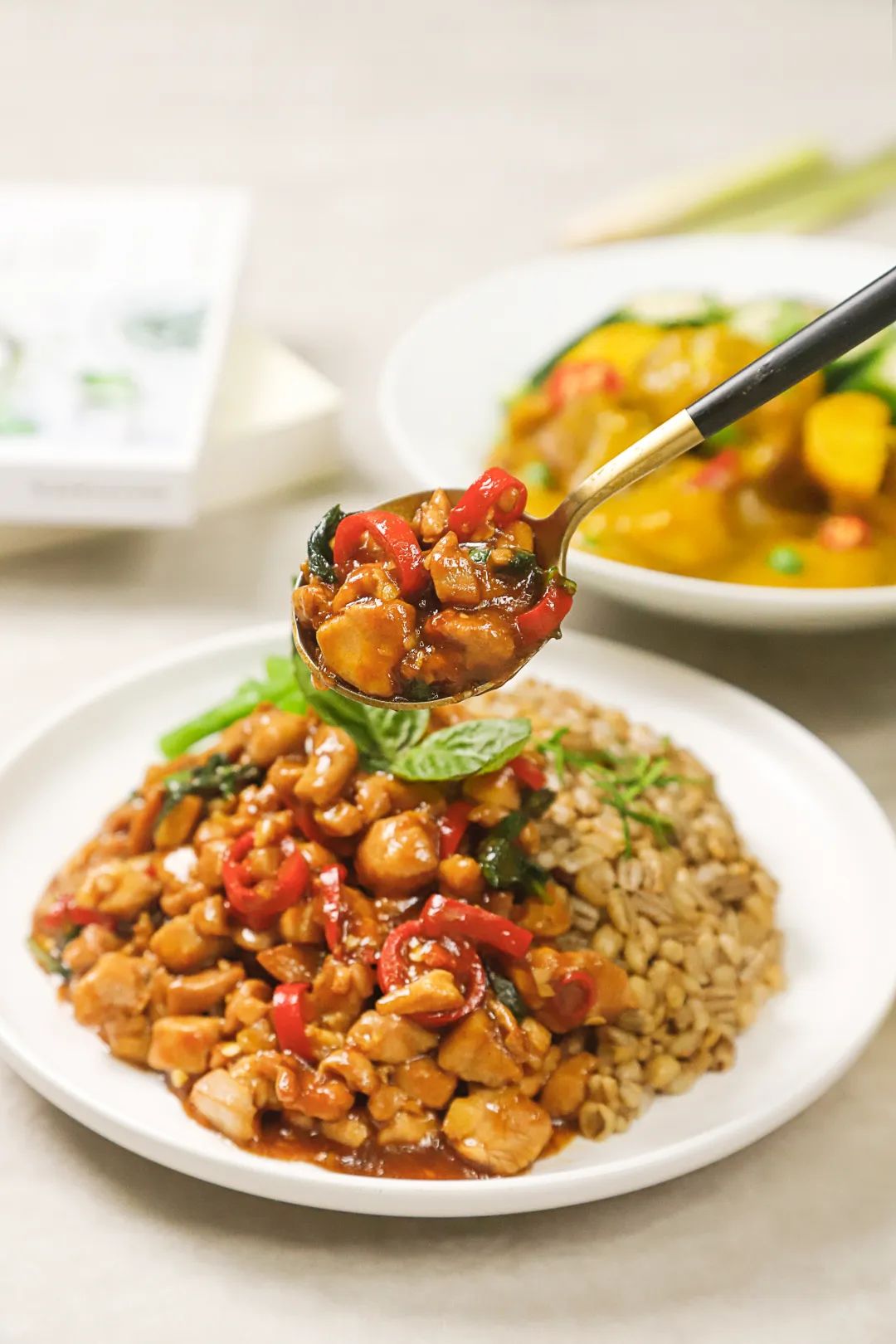 咚吃创始人俞立德:品牌如何思考时空、人群和产品创新?-传播蛙