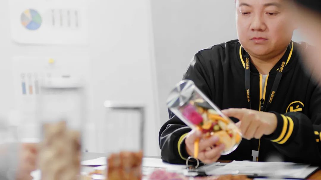 零食很忙全国化品牌“破圈”营销案例分析-传播蛙