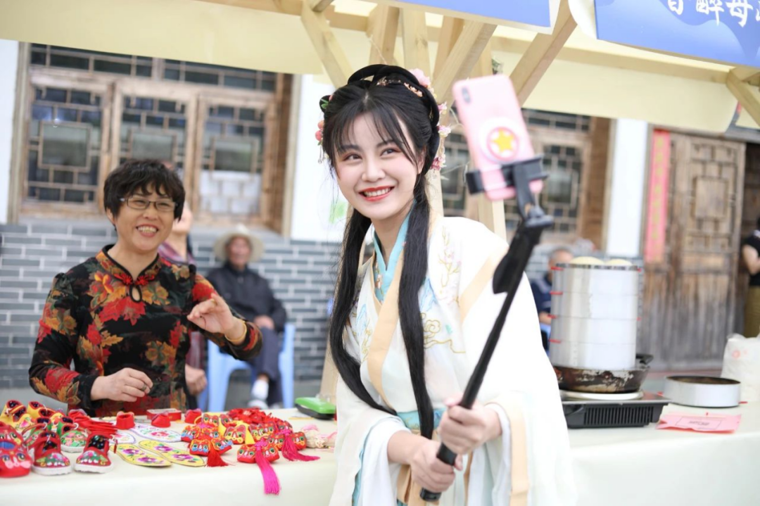 打造网红城市现象级爆火的底层逻辑-传播蛙