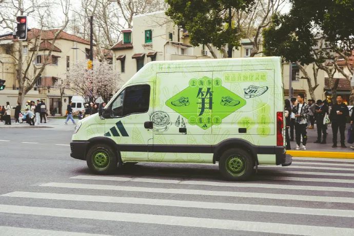 Adidas与用户长效沟通的营销案例分析-传播蛙