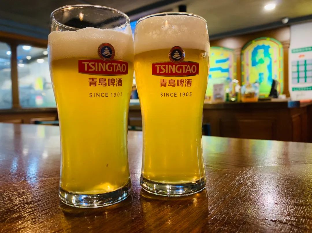 外资品牌向下而本土品牌向上-传播蛙