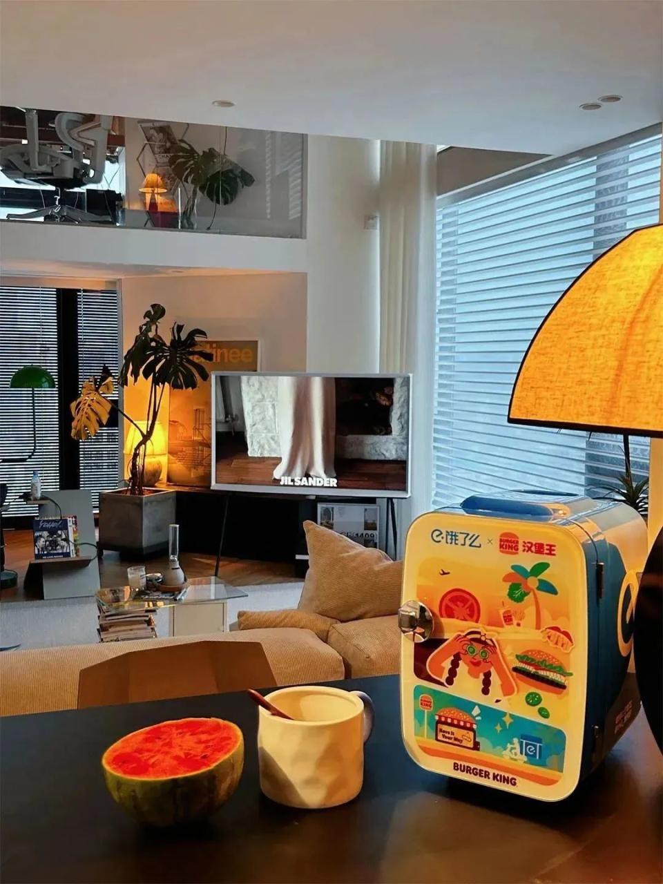 饿了么联名汉堡王营销案例分析-传播蛙