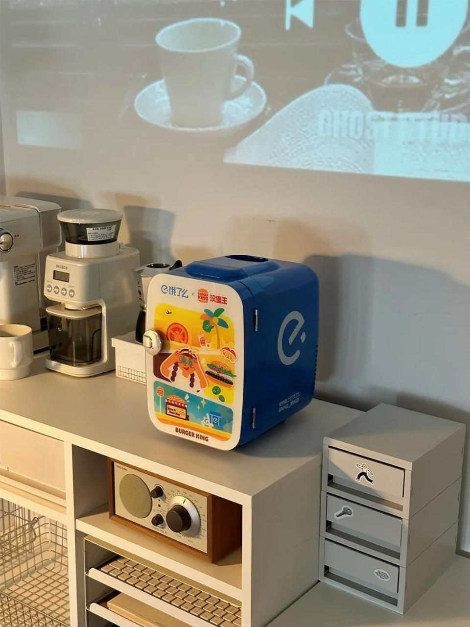 饿了么联名汉堡王营销案例分析-传播蛙