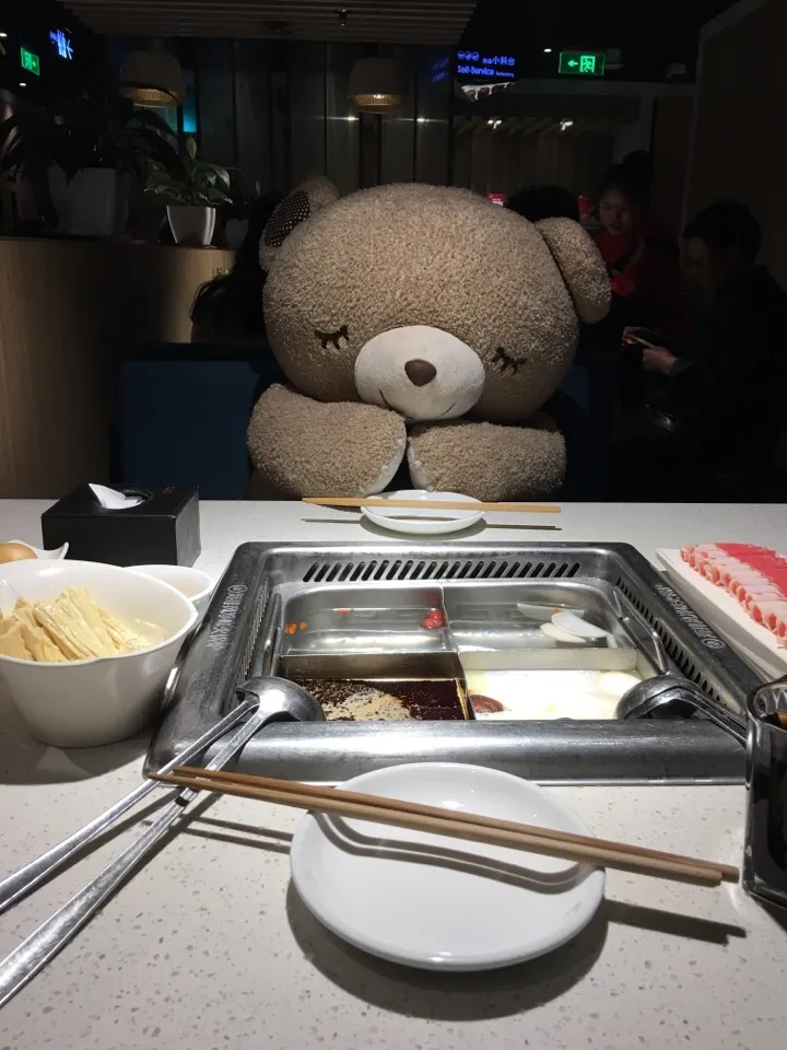 海底捞二次翻红的营销之道-传播蛙