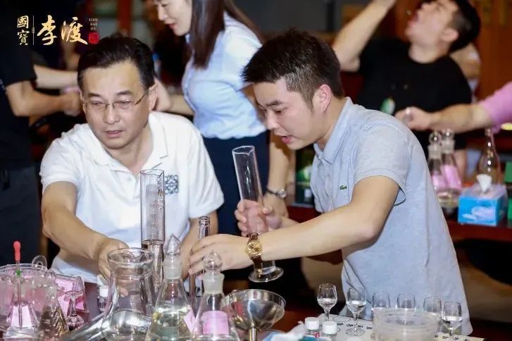 bC一体化战术体系:速决战,才能以战养战-传播蛙