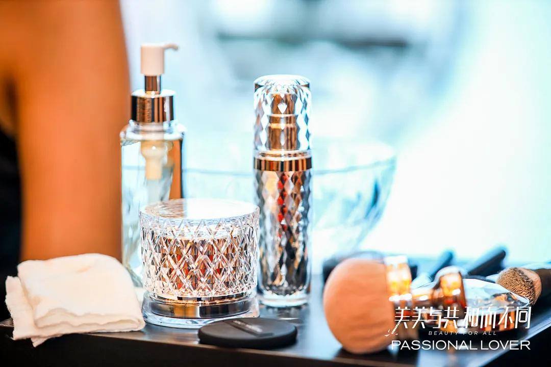 恋火的爆品营销策略案例分析-传播蛙