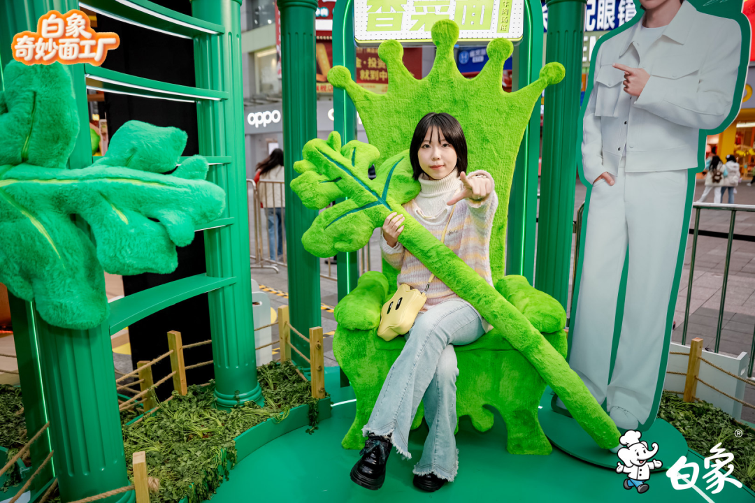 白象品牌年轻化的营销策略-传播蛙