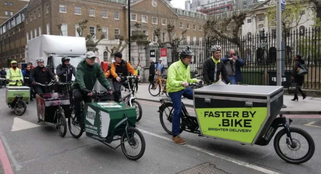 品牌出海:场景洞察与用户研究-传播蛙