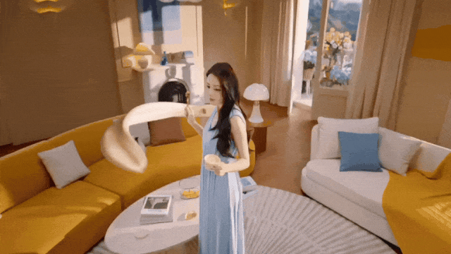 甄稀×迪丽热巴上线创意广告《美妙时刻 就要甄稀》-传播蛙