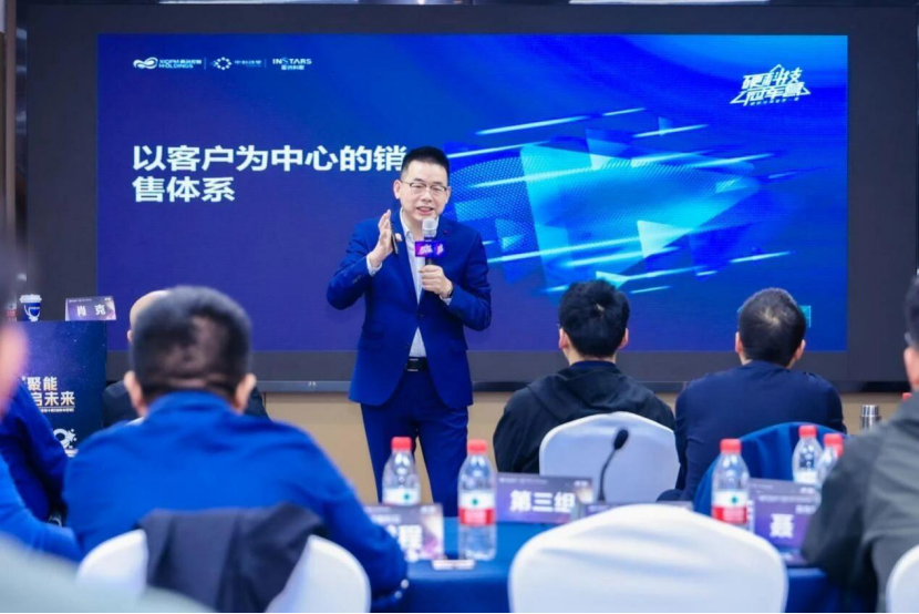 肖克:构建以客户为中心的销售体系-传播蛙