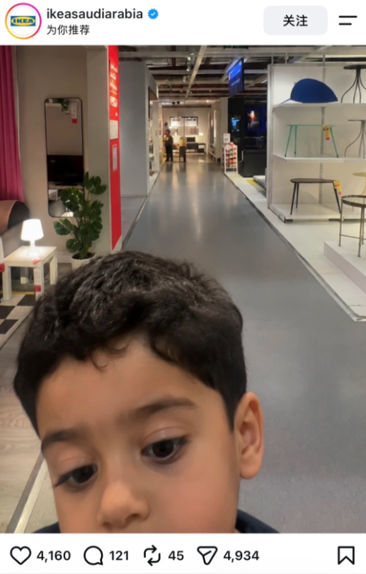 小孩意外自拍成为品牌争相模仿的现象级营销-传播蛙