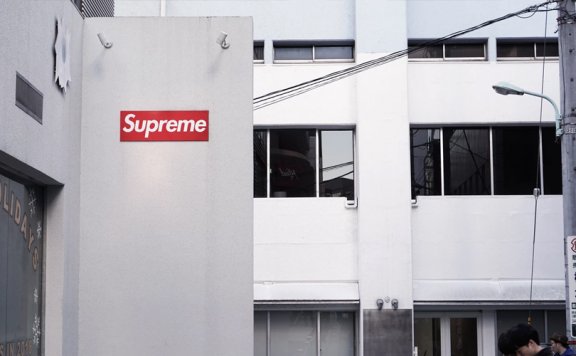 养活了黄牛党和程序员的Supreme