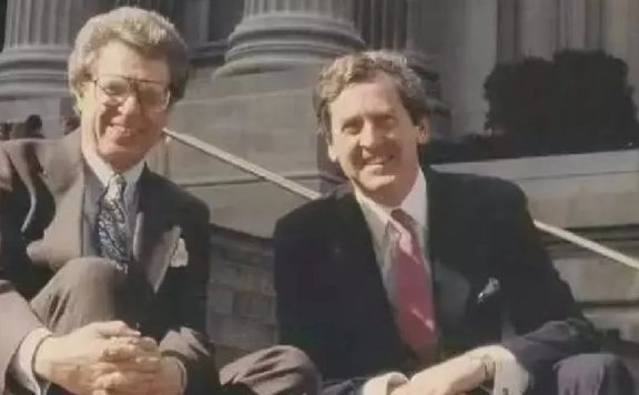 一文捋清楚百年品牌史