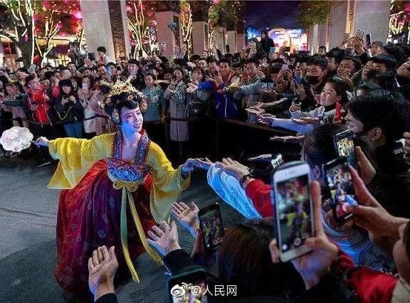 抖音短视频打造爆款内容的4种方法