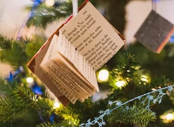 英雄联盟手游玩家的赚钱路子