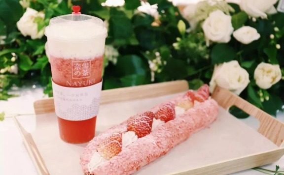 奈雪是如何吸引年轻人的？