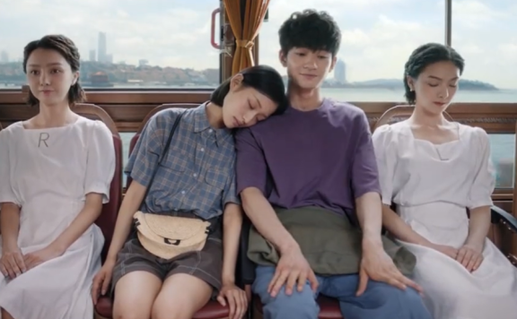 小度品牌创意宣传片案例分析《左右》