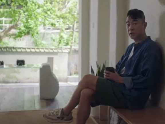 陈小春代言京东家电创意广告短片《男人什么时候才算成长》