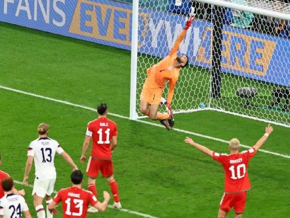 卡塔尔世界杯赞助商们广告创意的思考