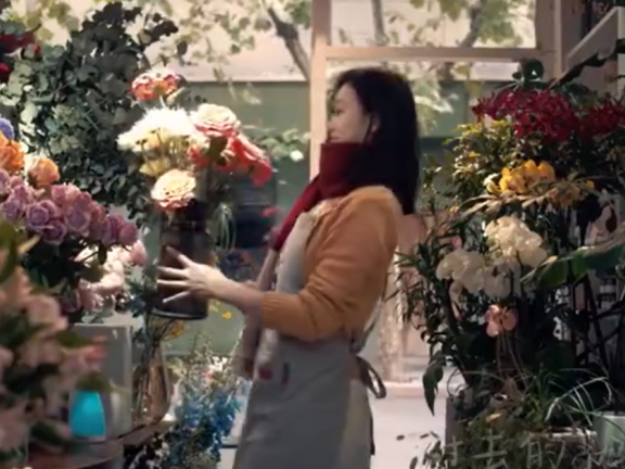 蕉内推出新年品牌创意广告短片《祝你一切都好》