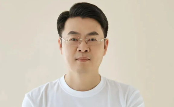 白小T张勇:一个属于偏执狂的胜利