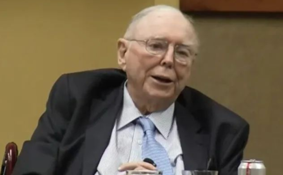 查理·芒格：理性，对我的帮助最大