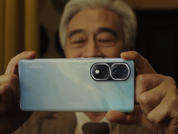 荣耀80系列手机品牌创意短片《方寸情书》