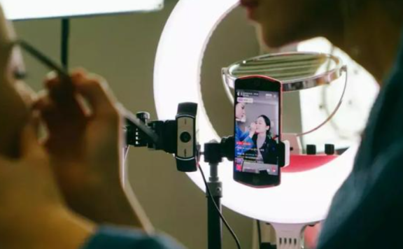 直播电商产业的价值链