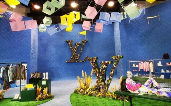 品牌越来越爱开“快闪店”的背后逻辑