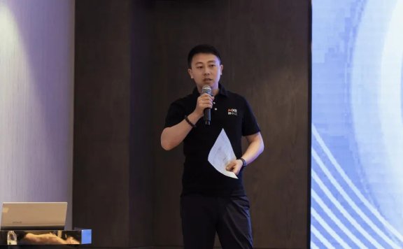 膜小二品牌叶根：国产车衣如何逆袭进口品牌？