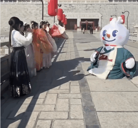 蜜雪冰城国潮形象营销出圈案例分析