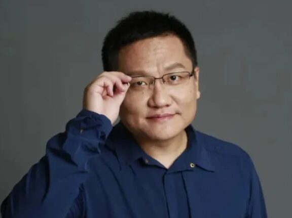 尹烨对话施展:创新要构建宇宙观,敢想他人之不敢想