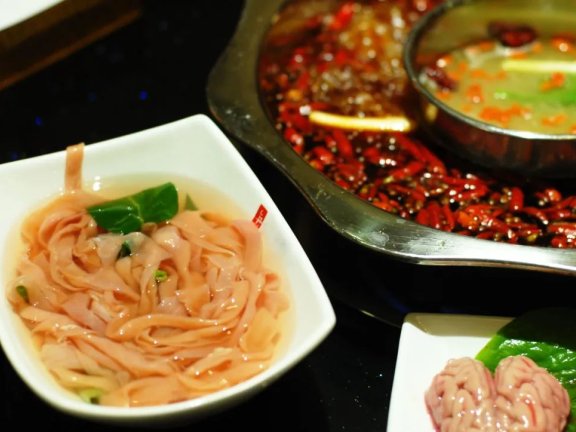 海底捞用三步锁定年轻人