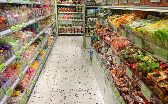 白牌硬折扣可能是2024年新亮点