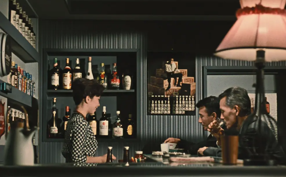 李诞直播的松弛感卖货方式