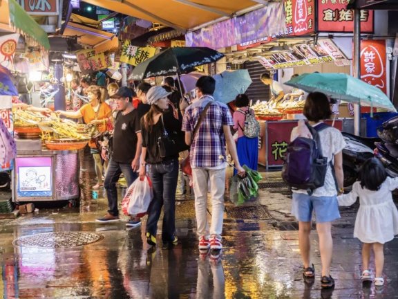 抖音生活服务餐饮商家的同城破圈策略