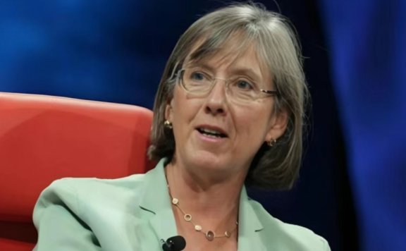 玛丽·米克尔:AI变革的颠覆性特征