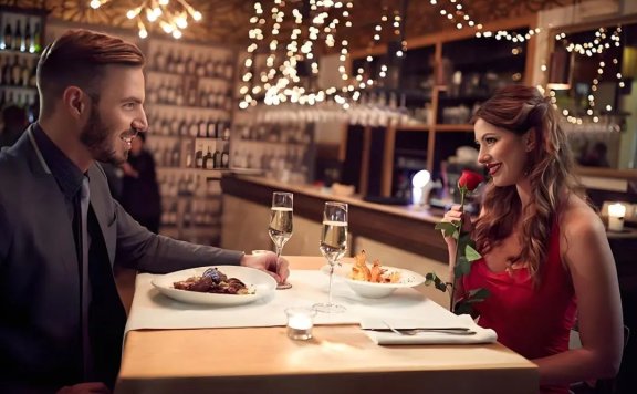 七夕消费看讨好型与悦己型消费交替