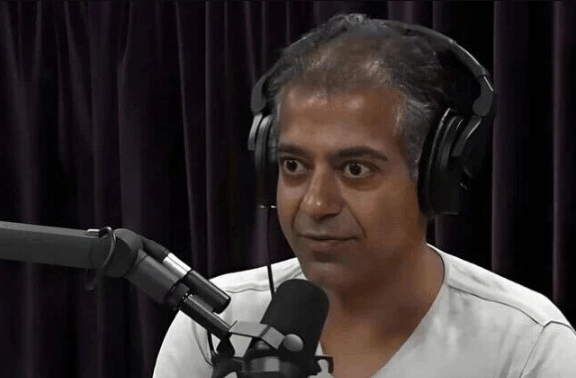 纳瓦尔:摆脱竞争的关键