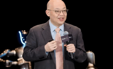 曹虎：AI大时代要坚守人本初心