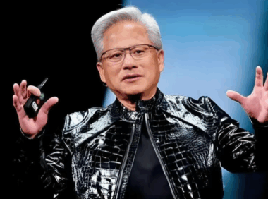 黄仁勋：开源让AI全民狂欢