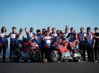 张雪火爆背后的品牌“英雄之旅”叙事