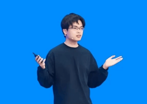月之暗面创始人杨植麟：迭代增长方法论