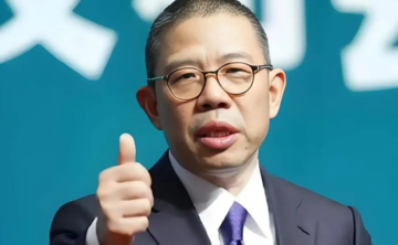 钟睒睒：线上平台与线下实体的冲突
